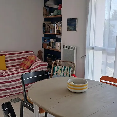 2 Pieces Vue Apartment