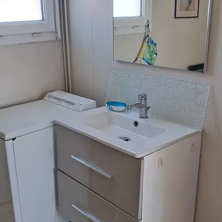 2 Pieces Vue Apartment *